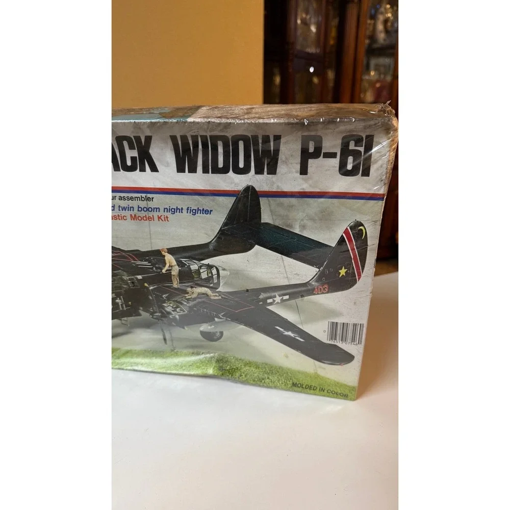Vintage Monogram 1/48 Scale P-61 Black Widow plastic model kit‎